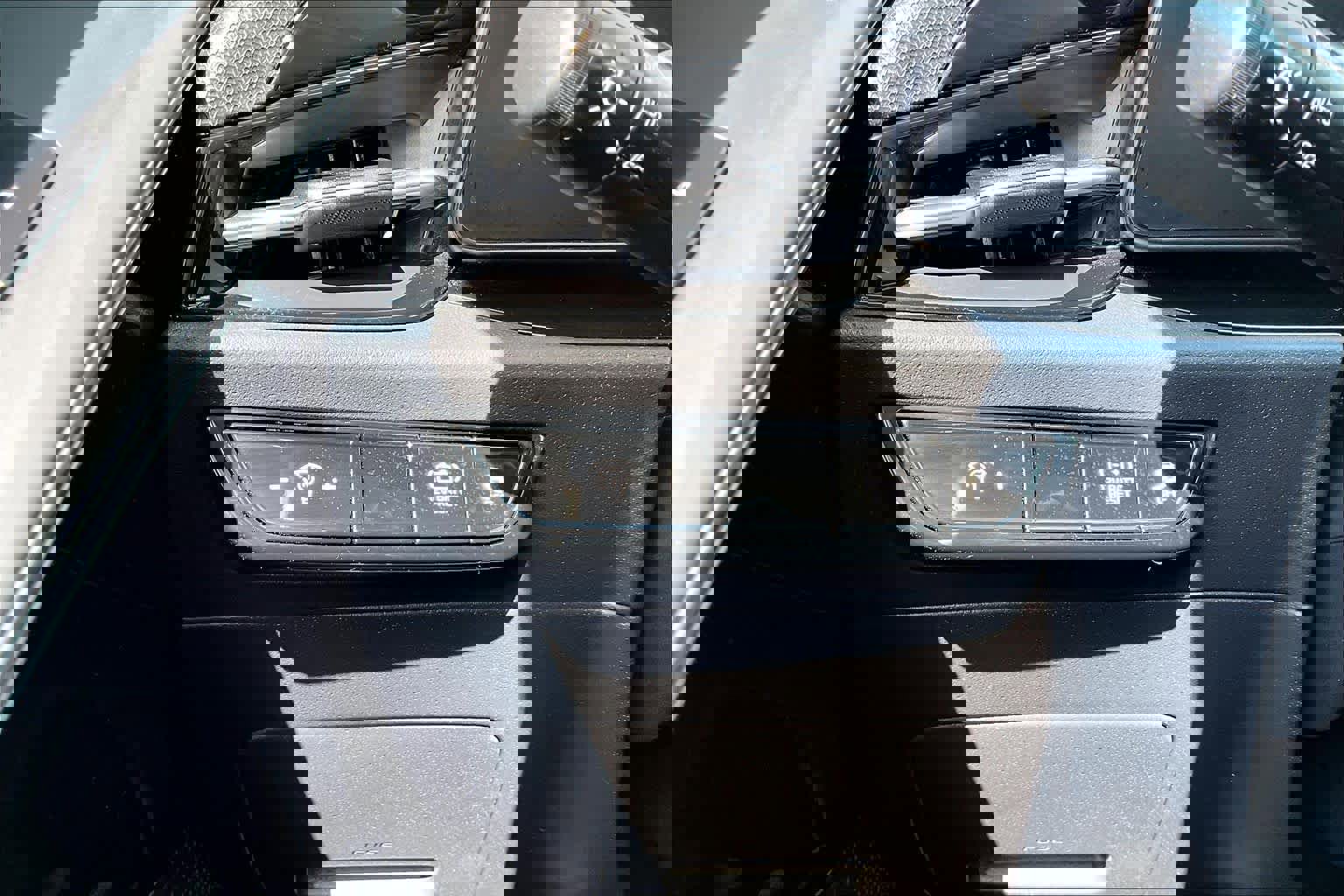 Used 2023 Kia Niro EX image 34