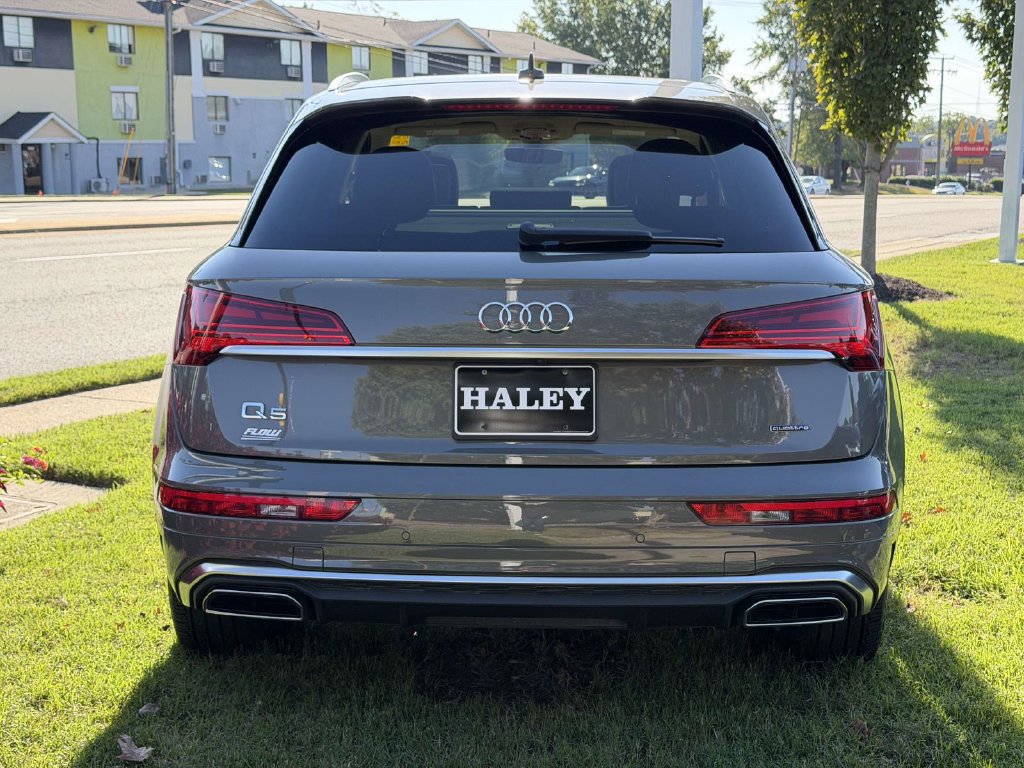 Used 2023 Audi Q5 e Premium Plus AWD/4WD image 21