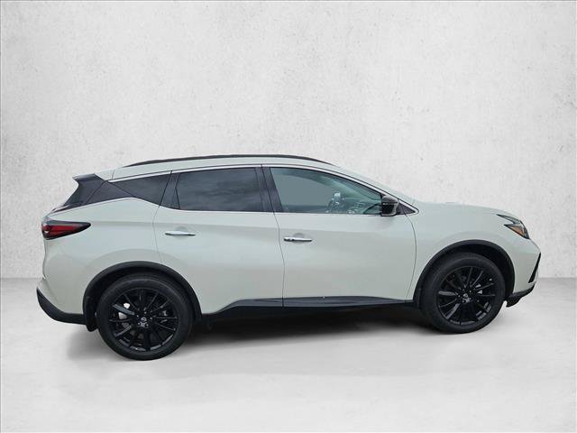 Used 2023 Nissan Murano SV w/ SV Midnight Edition Package FWD image 4