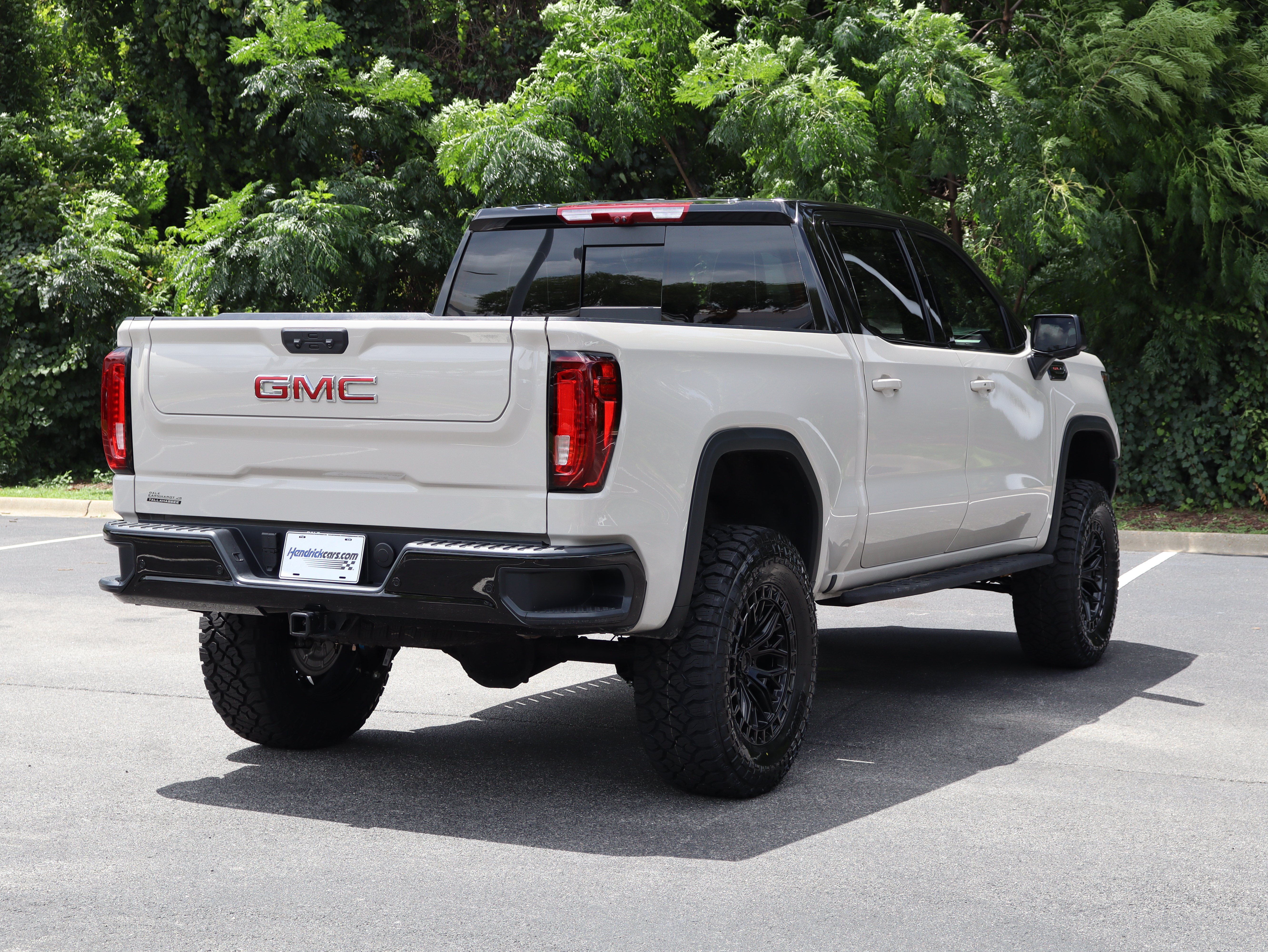 Used 2026 GMC Sierra 1500 AT4X AWD/4WD image 9