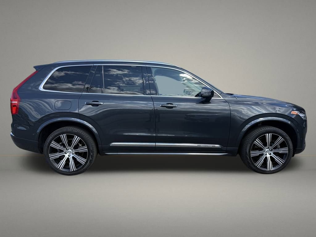 Used 2022 Volvo XC90 T8 Inscription image 6