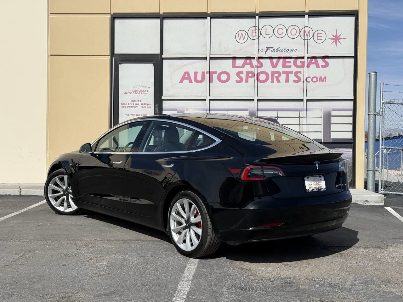 Used 2018 Tesla Model 3 Performance image 9