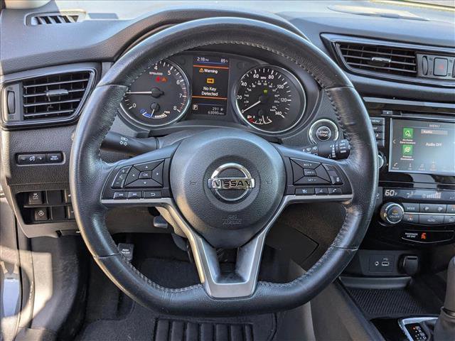 Used 2018 Nissan Rogue SV w/ Premium Package image 14