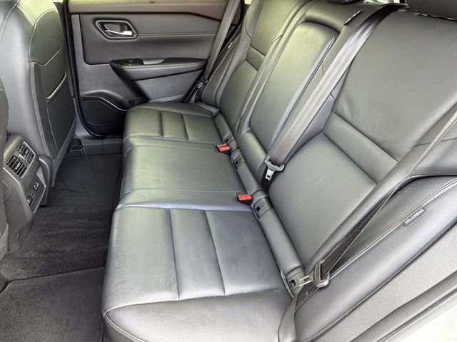 Used 2023 Nissan Rogue SL w/ SL Premium Package image 19