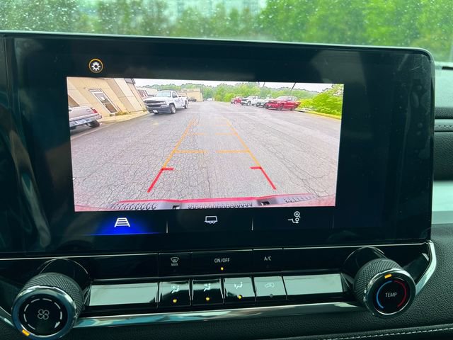 Used 2023 Chevrolet Colorado LT RWD image 22