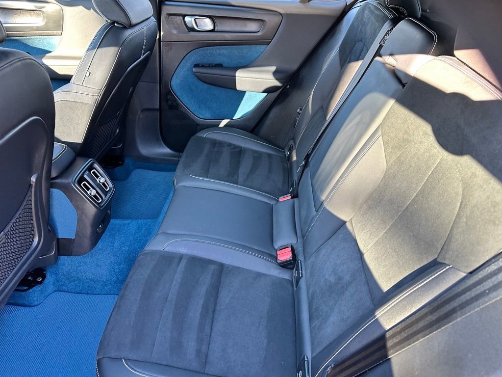 Used 2023 Volvo C40 P8 Recharge Plus image 11