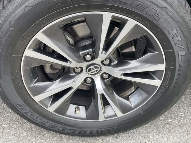 Used 2017 Toyota Highlander Plus image 8