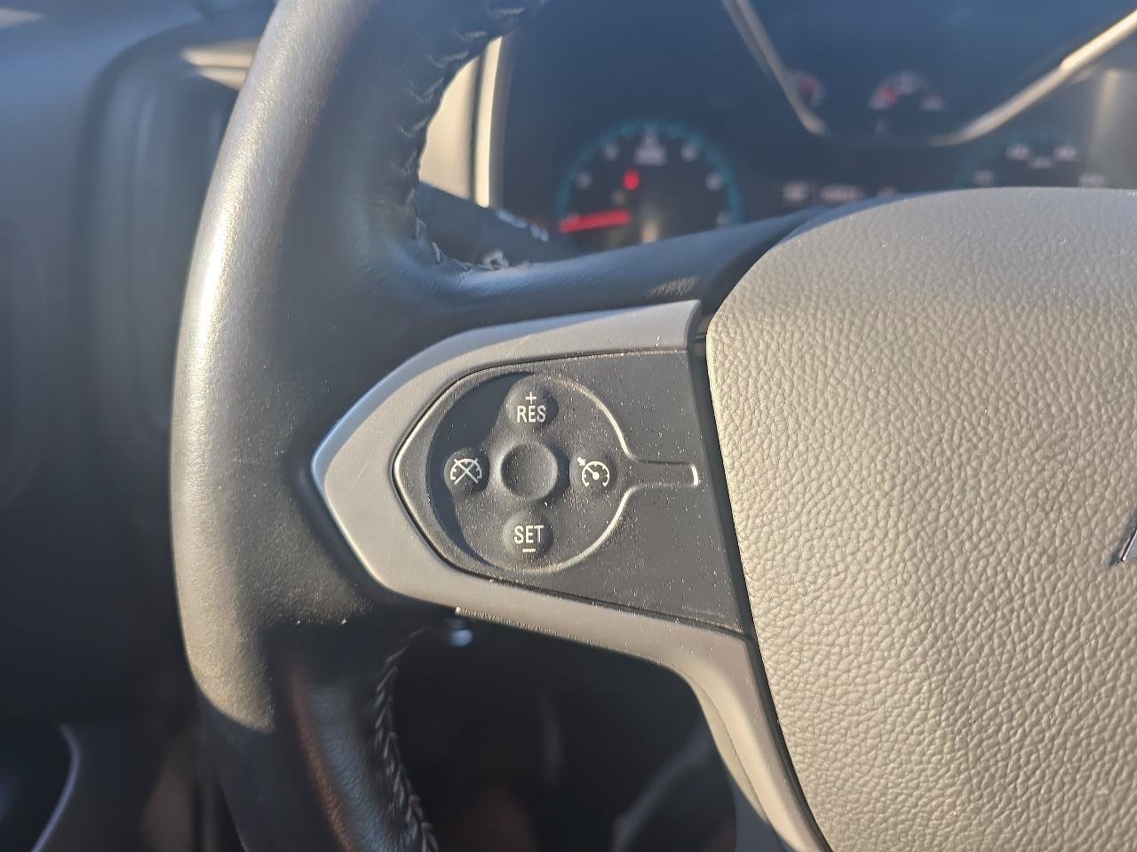 Used 2022 Chevrolet Colorado LT w/ LT Convenience Package AWD/4WD image 24