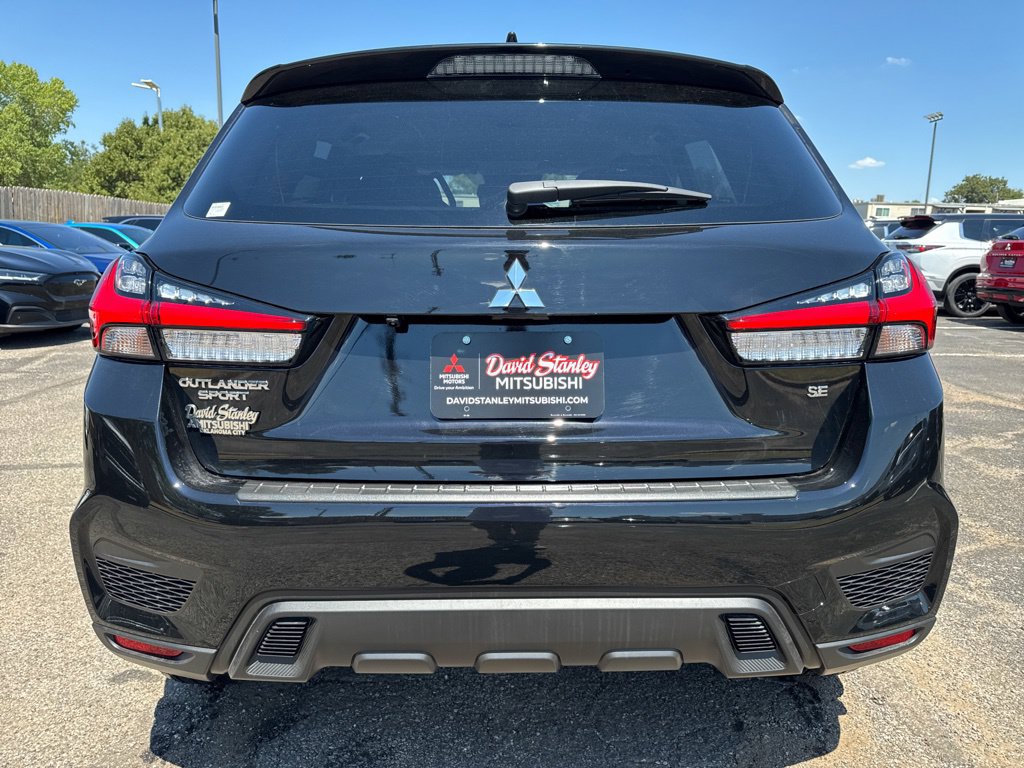 New 2027 Mitsubishi Outlander Sport SE FWD image 5