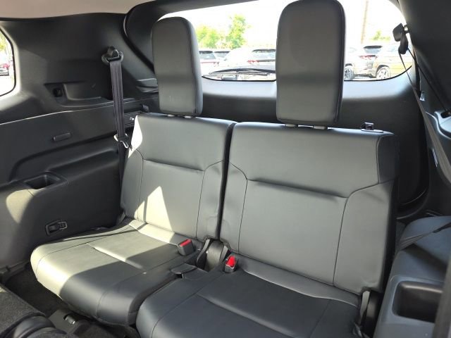 Used 2024 Mitsubishi Outlander SE image 8