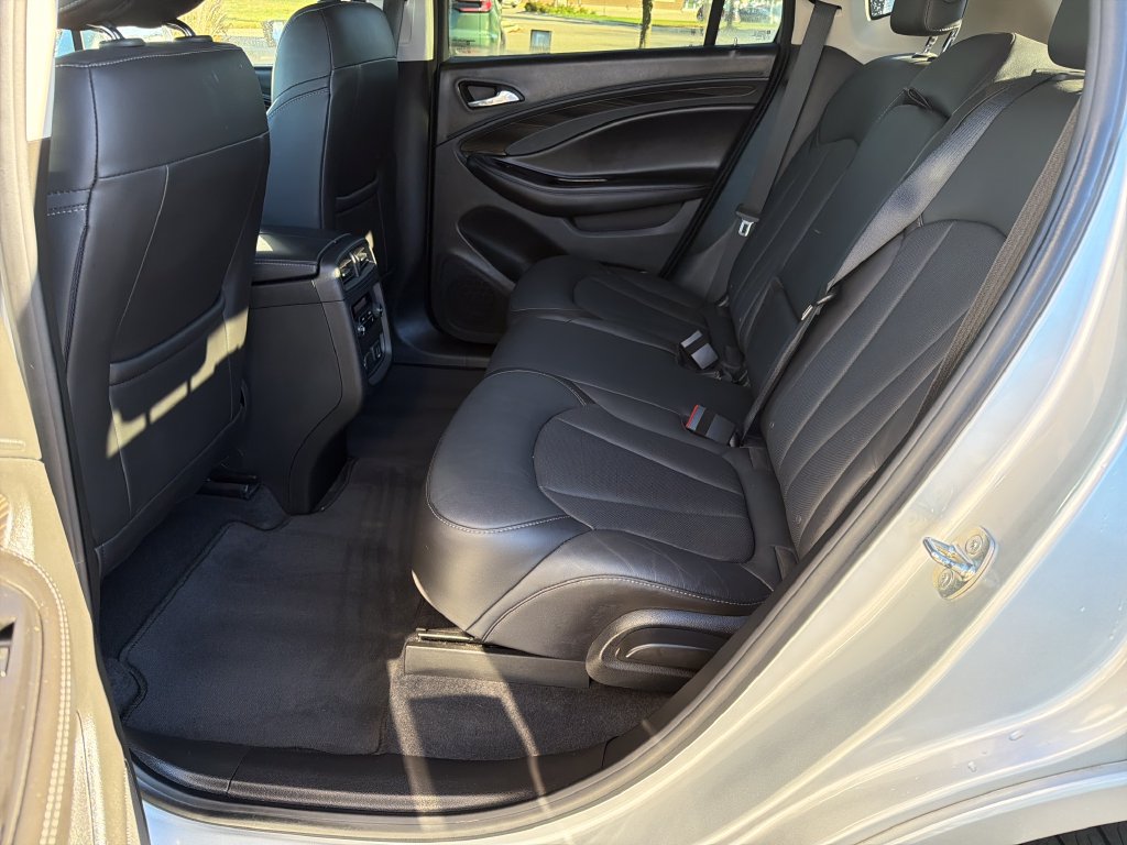 Certified 2019 Buick Envision Essence AWD/4WD image 28