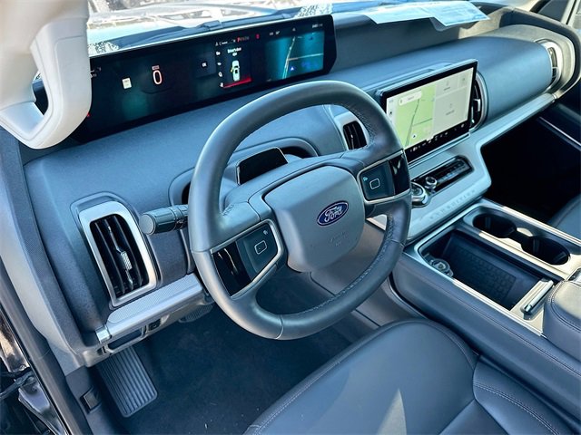 Used 2025 Ford Expedition Max Active image 9