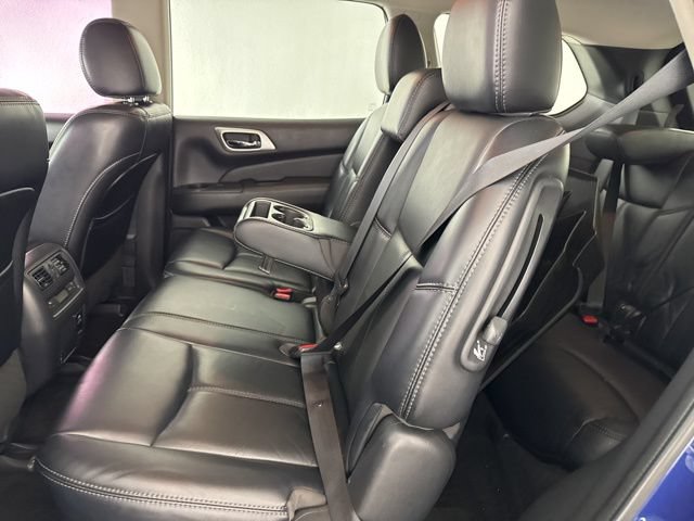 Used 2017 Nissan Pathfinder SL FWD image 29