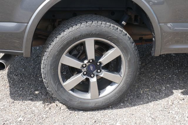 Used 2016 Ford F150 XLT w/ Equipment Group 302A Luxury AWD/4WD image 13