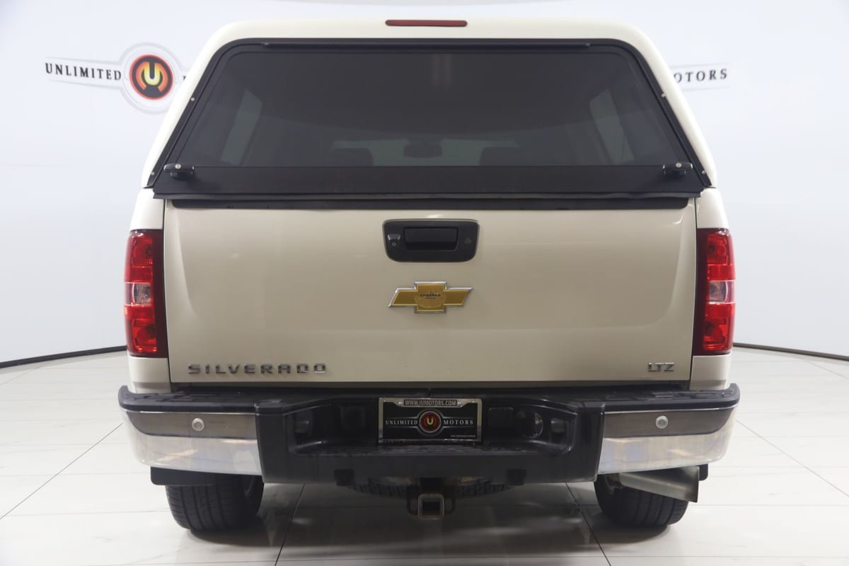 Used 2012 Chevrolet Silverado 1500 LTZ w/ LTZ White Diamond Edition AWD/4WD image 39