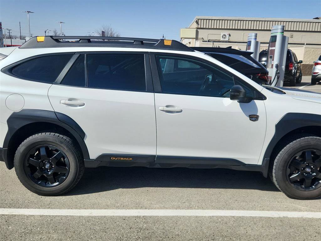 Used 2022 Subaru Outback Wilderness w/ Wilderness Package image 3
