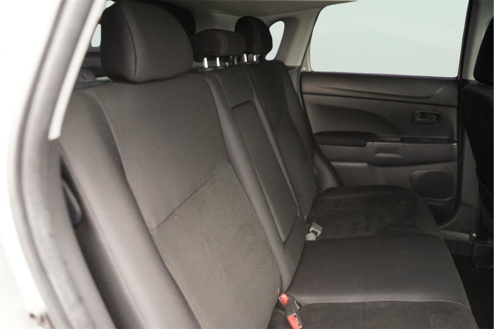 Used 2013 Mitsubishi Outlander Sport ES FWD image 16