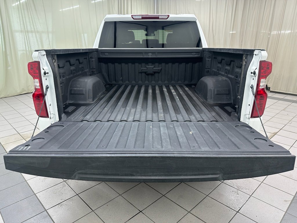 Used 2025 Chevrolet Silverado 1500 LT image 10