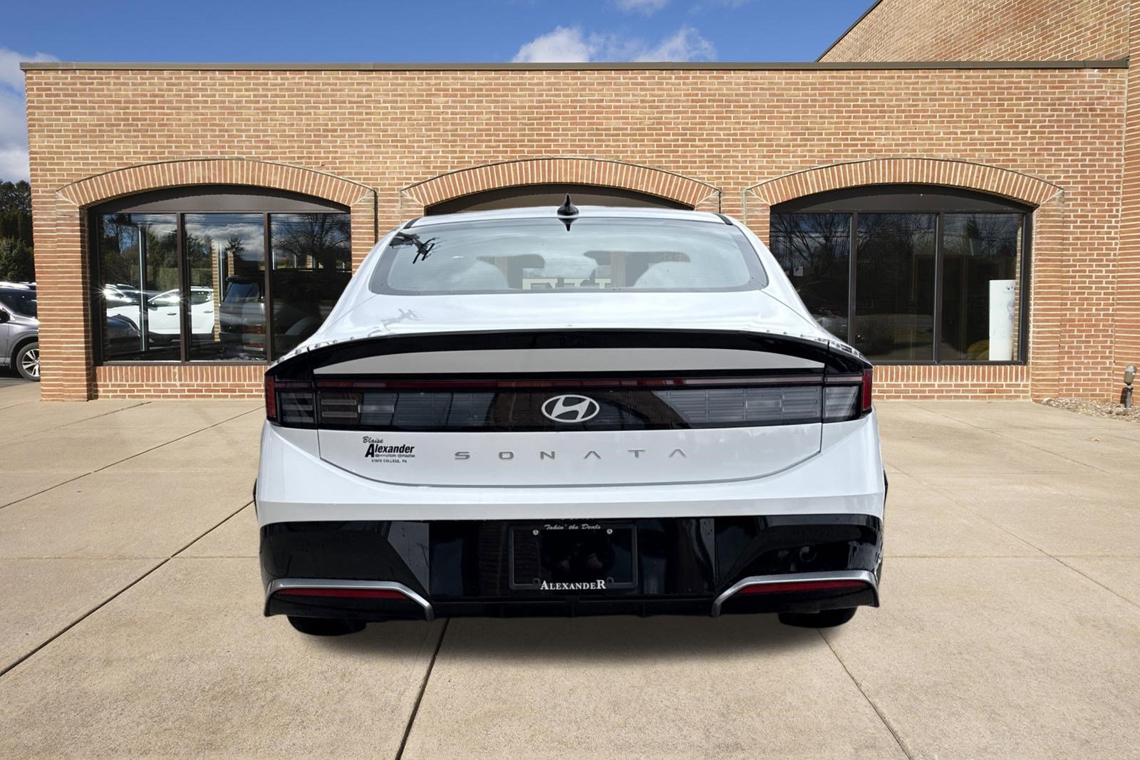 New 2026 Hyundai Sonata SEL FWD image 4