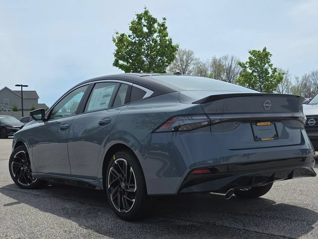 New 2026 Nissan Sentra SR w/ SR Premium Package FWD image 15