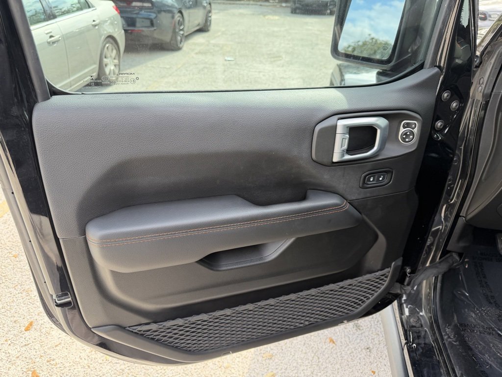 Used 2022 Jeep Gladiator Mojave w/ Trailer Tow Package image 12