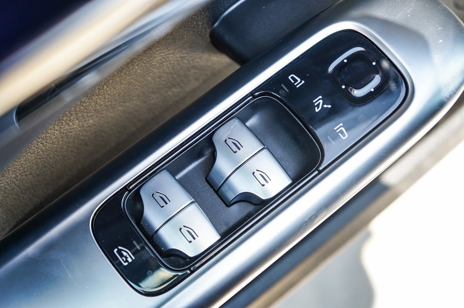 Used 2026 Mercedes-Benz C 300 Sedan image 25