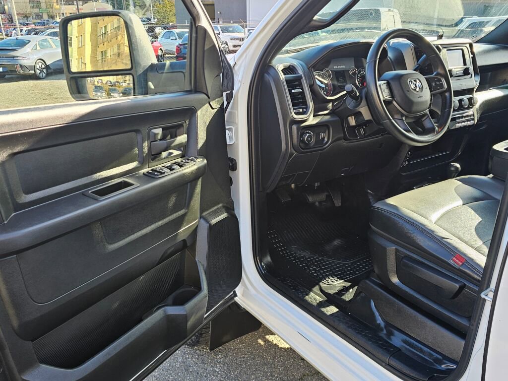 Used 2024 RAM 3500 Tradesman w/ Snow Chief Group image 18