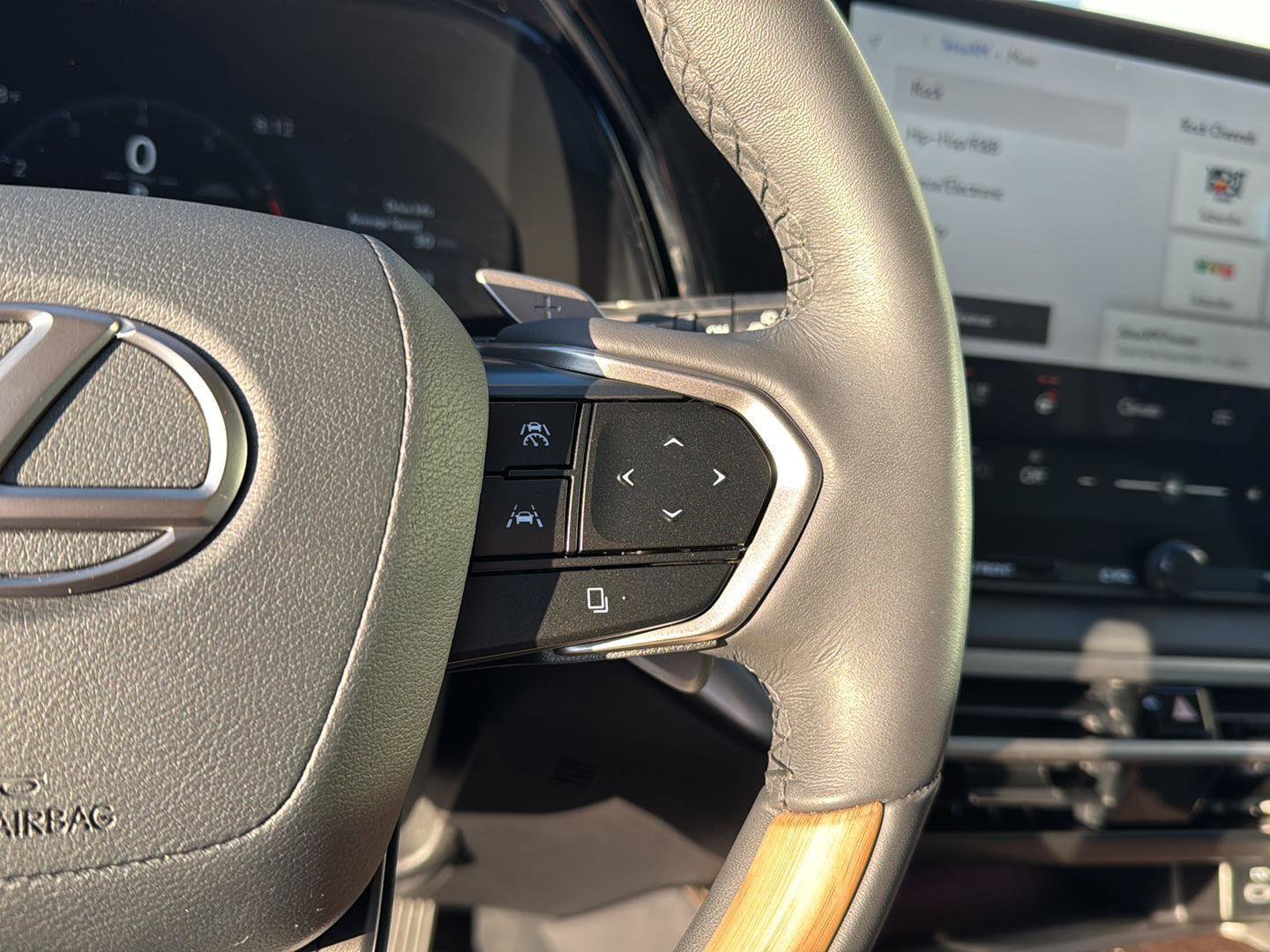 Certified 2025 Lexus RX 350 Premium Plus w/ Convenience Package image 19