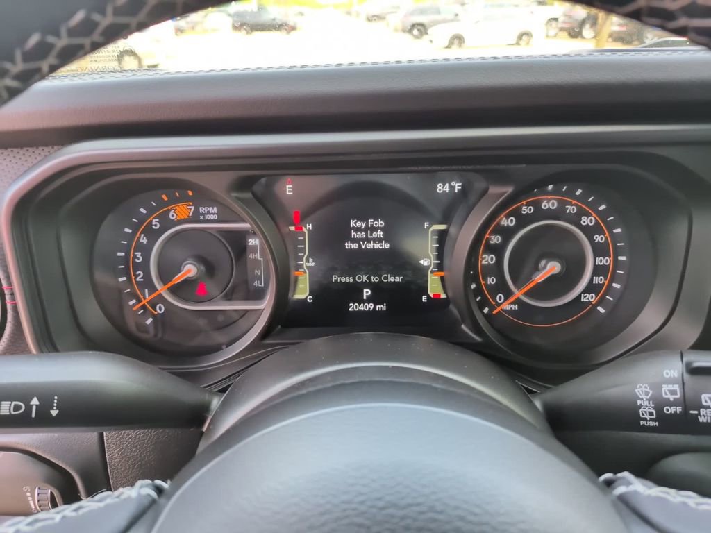 Used 2025 Jeep Wrangler Unlimited Rubicon AWD/4WD image 23