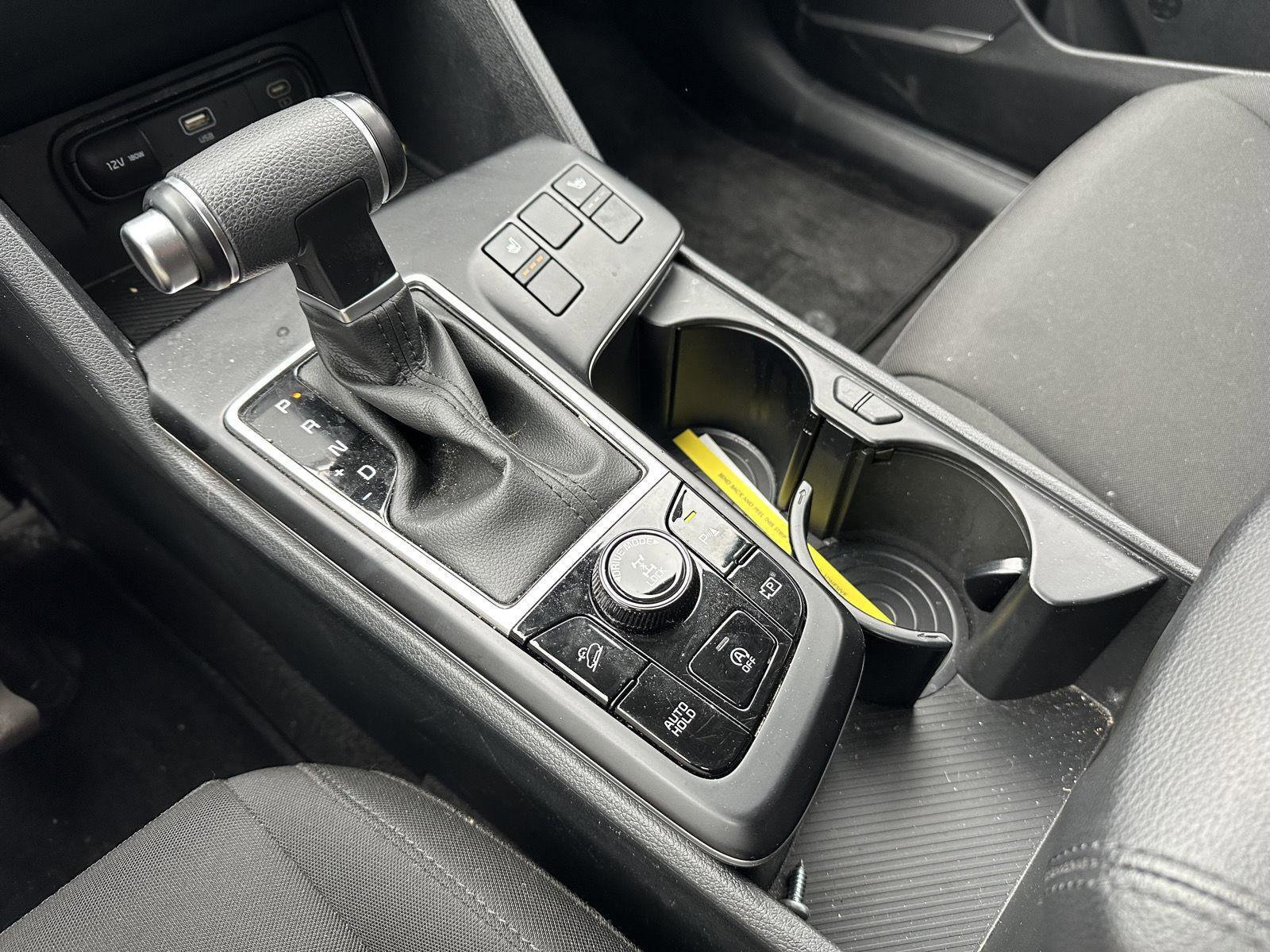 Used 2025 Kia Sportage LX image 11