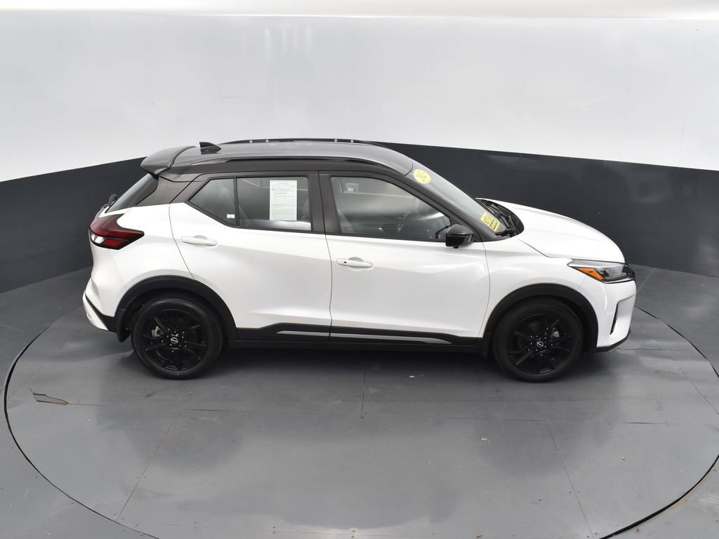 Used 2023 Nissan Kicks SR w/ SR Premium Package image 36