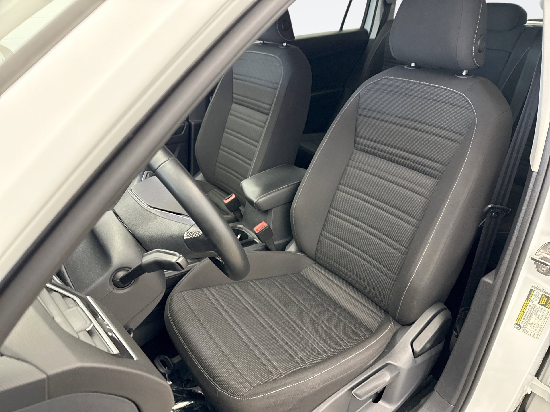 Used 2024 Volkswagen Tiguan S image 11