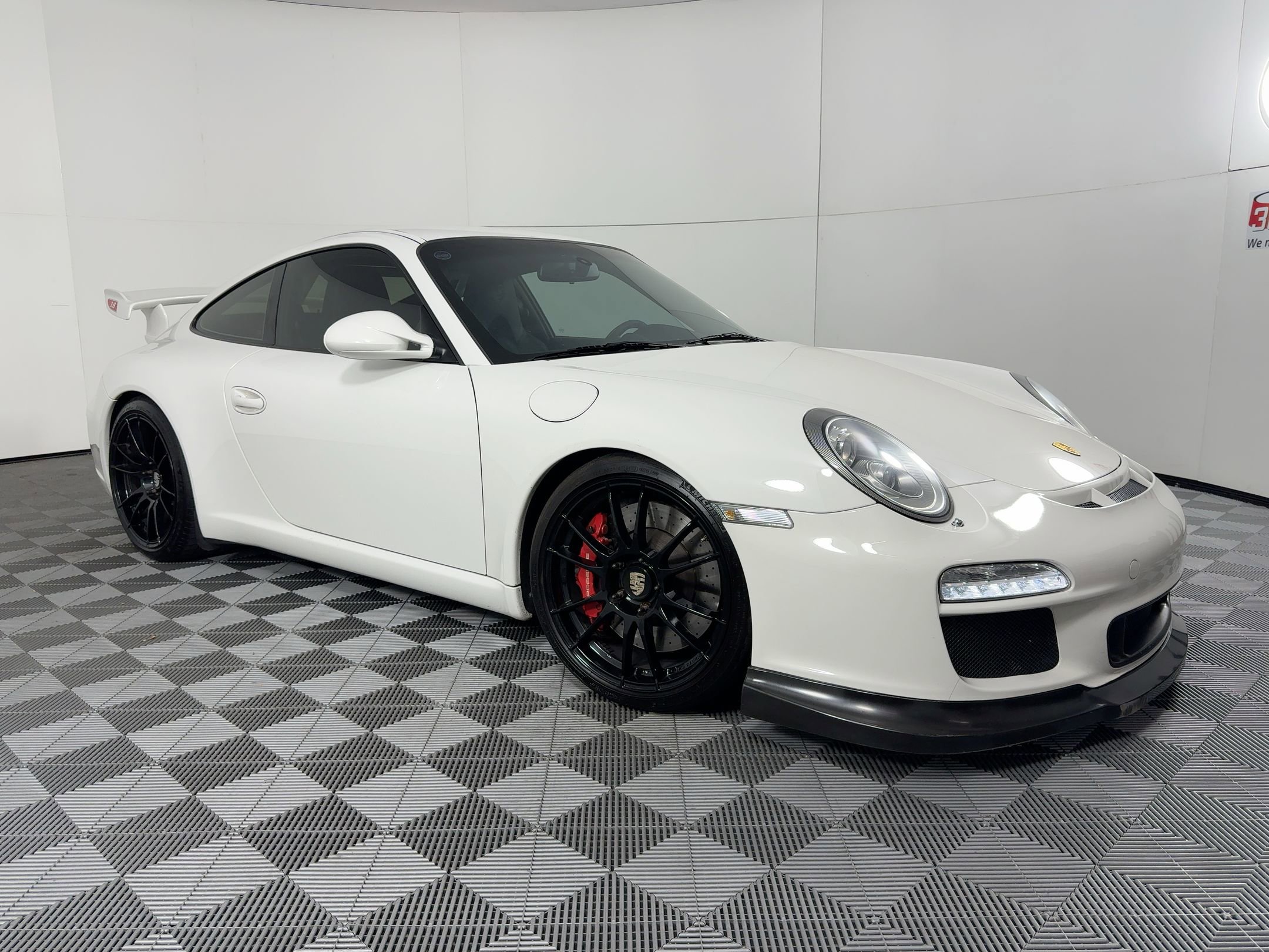 Used 2010 Porsche 911 GT3 image 7