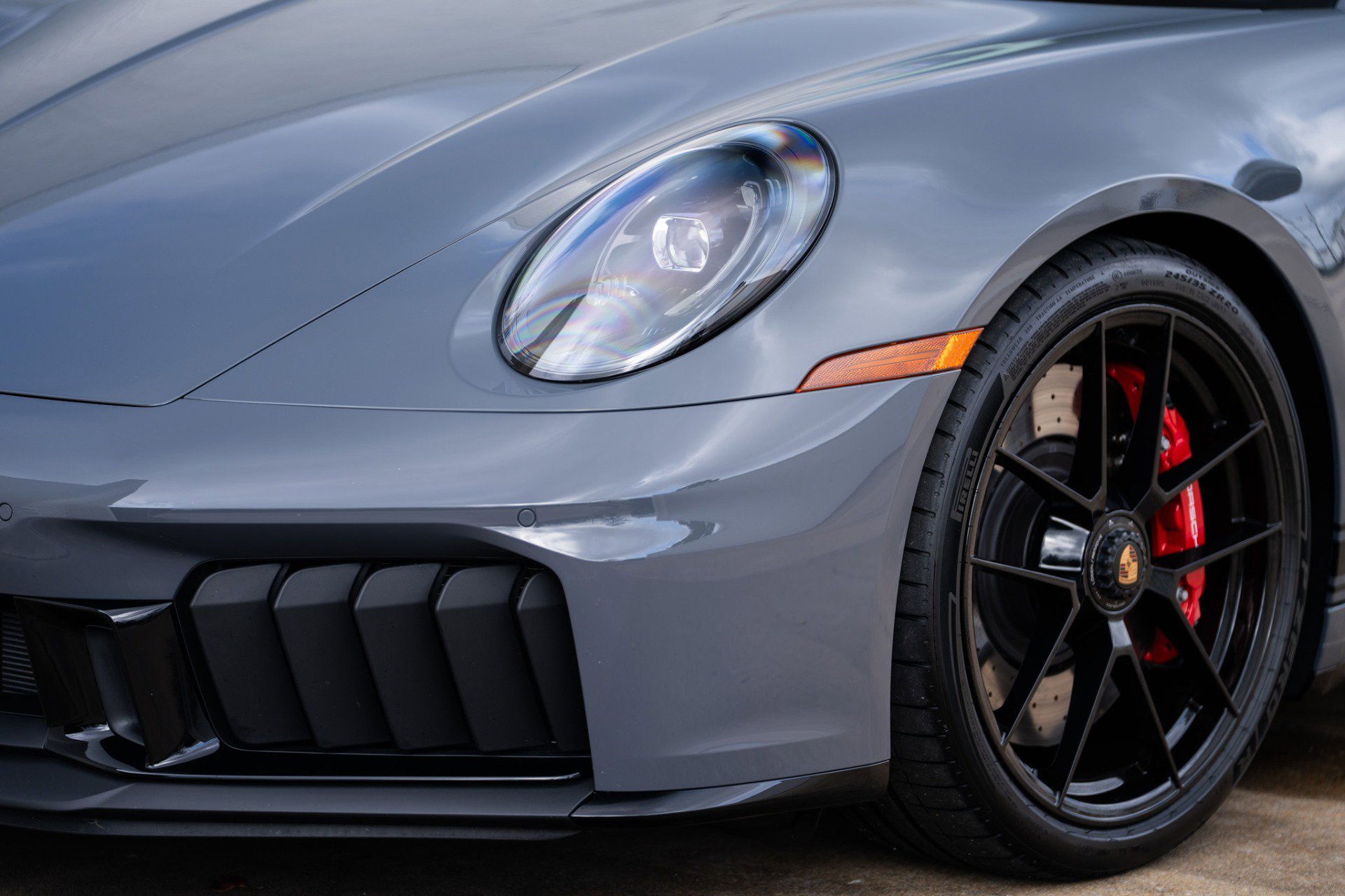 Used 2025 Porsche 911 Carrera 4 GTS image 31