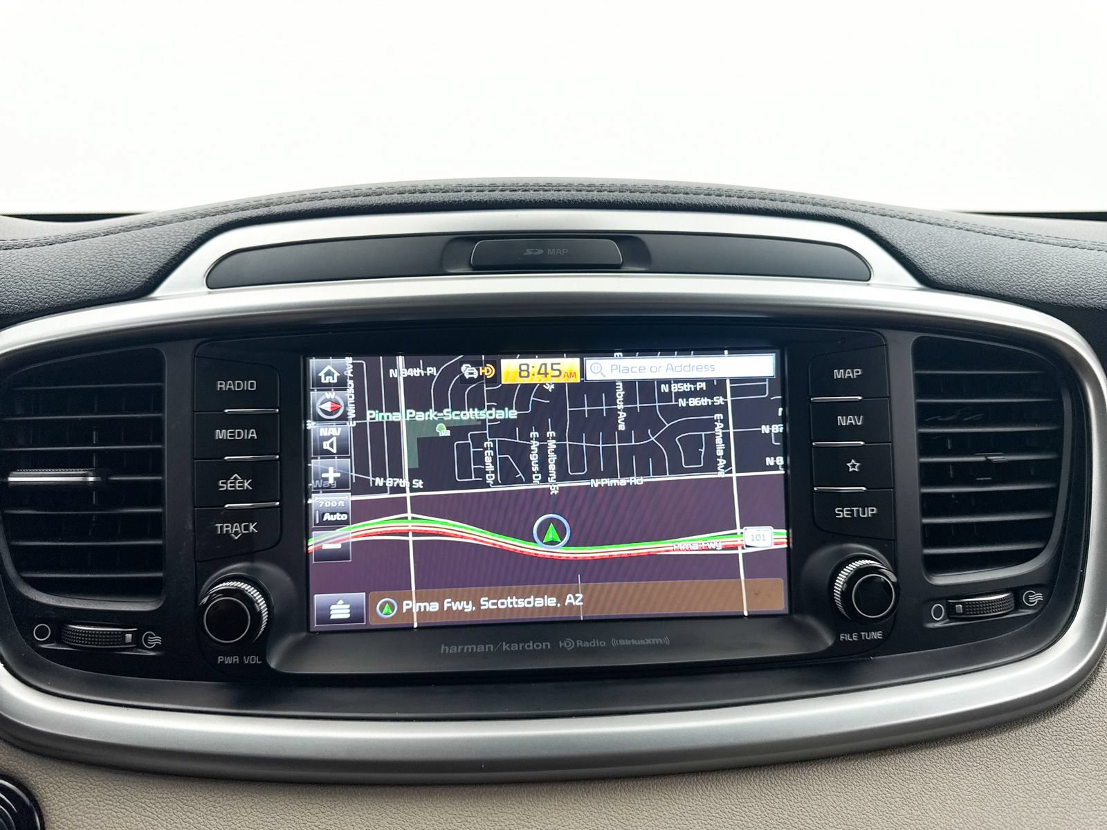 Used 2019 Kia Sorento EX w/ EX Premium Package FWD image 4