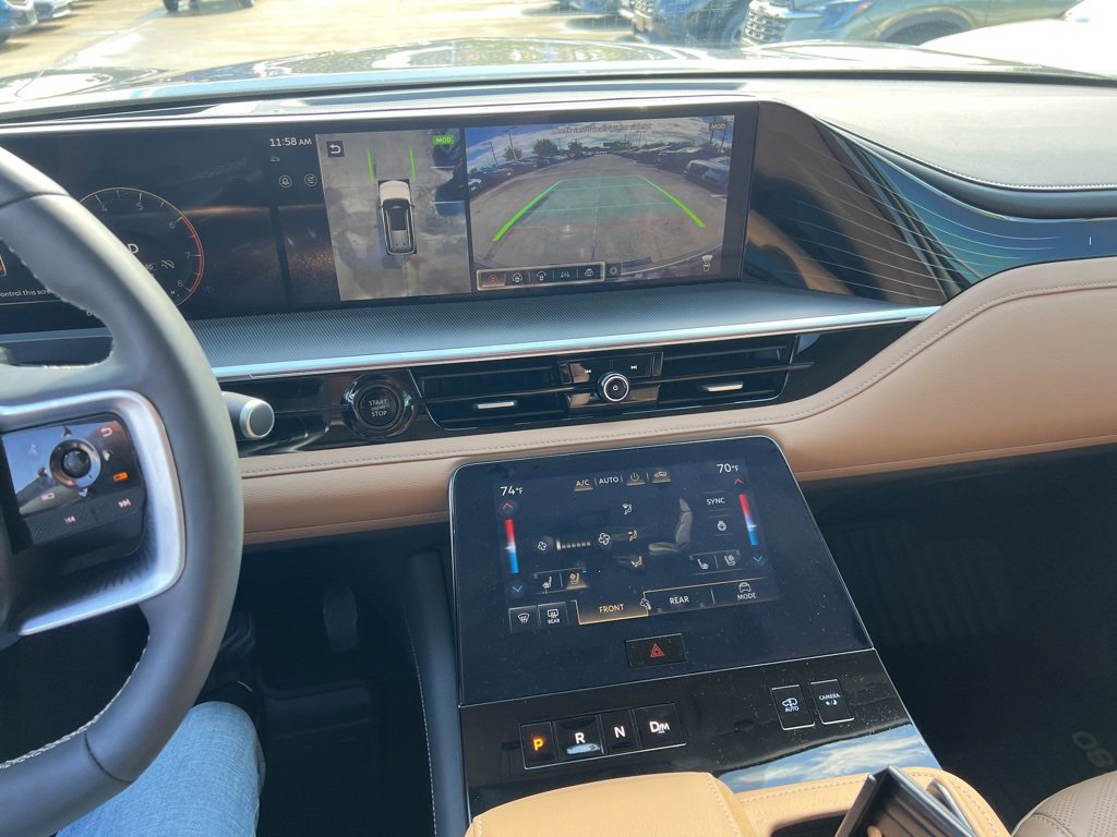 Used 2025 INFINITI QX80 Luxe w/ Cargo Package image 7