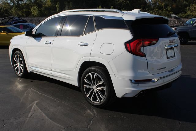 Used 2020 GMC Terrain Denali w/ LPO, Floor Liner Package FWD image 8