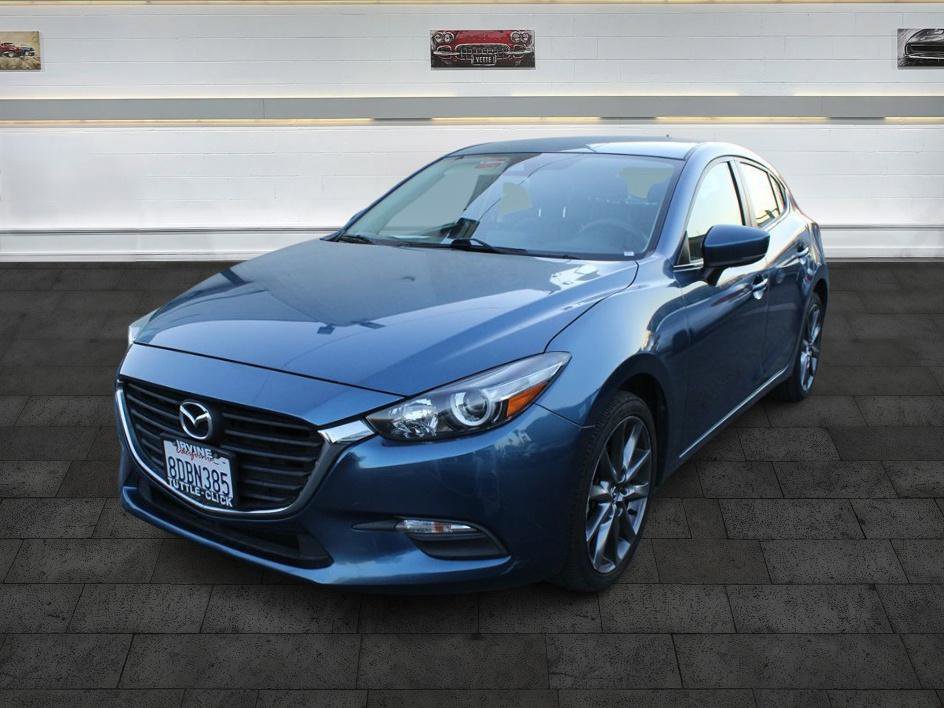 Used 2018 MAZDA MAZDA3 Touring image 3