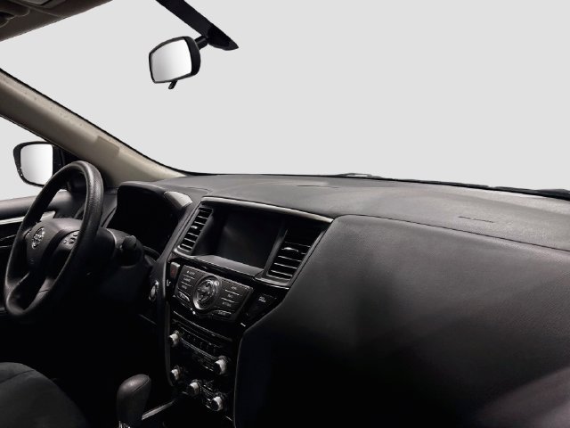 Used 2020 Nissan Pathfinder S AWD/4WD image 25
