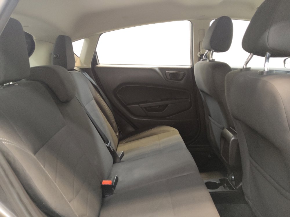 Used 2017 Ford Fiesta SE FWD image 19