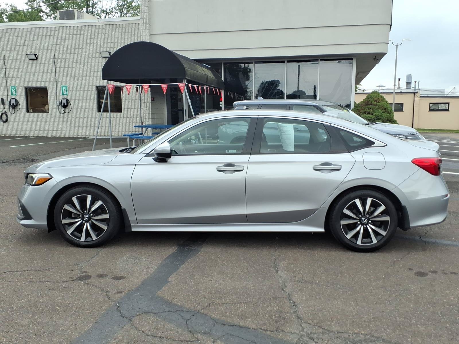 Used 2023 Honda Civic EX image 7