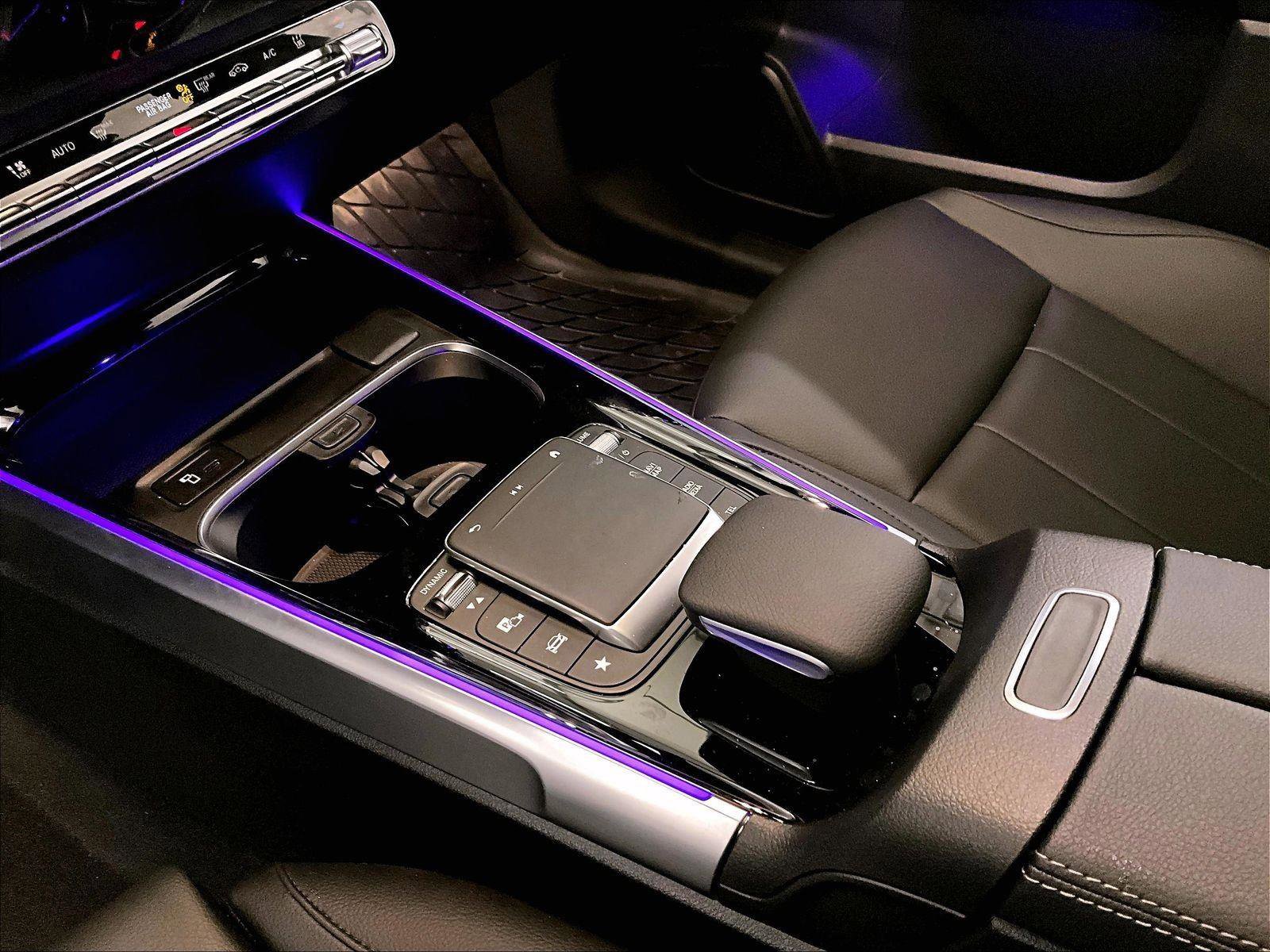 Used 2022 Mercedes-Benz EQB 300 4MATIC image 16