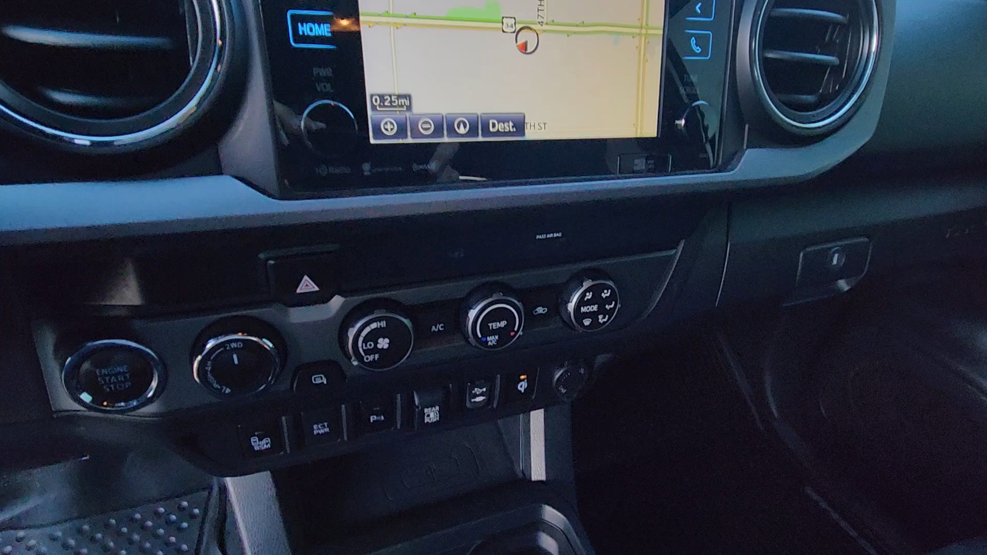 Used 2019 Toyota Tacoma TRD Off-Road image 25