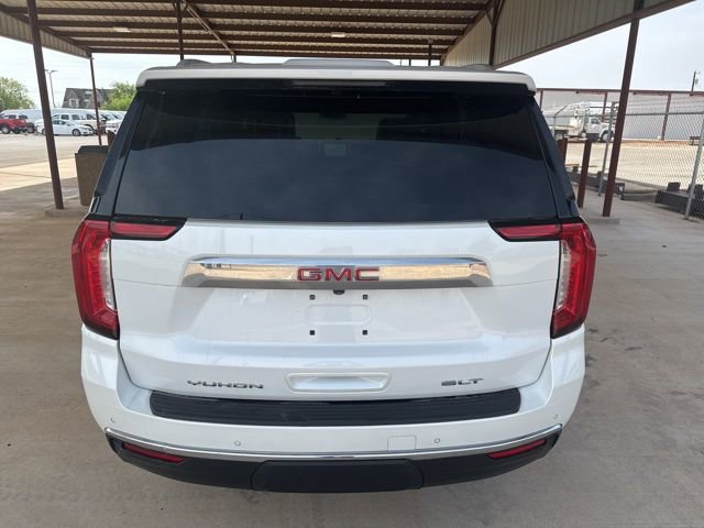 Used 2023 GMC Yukon SLT w/ SLT Premium Package image 7