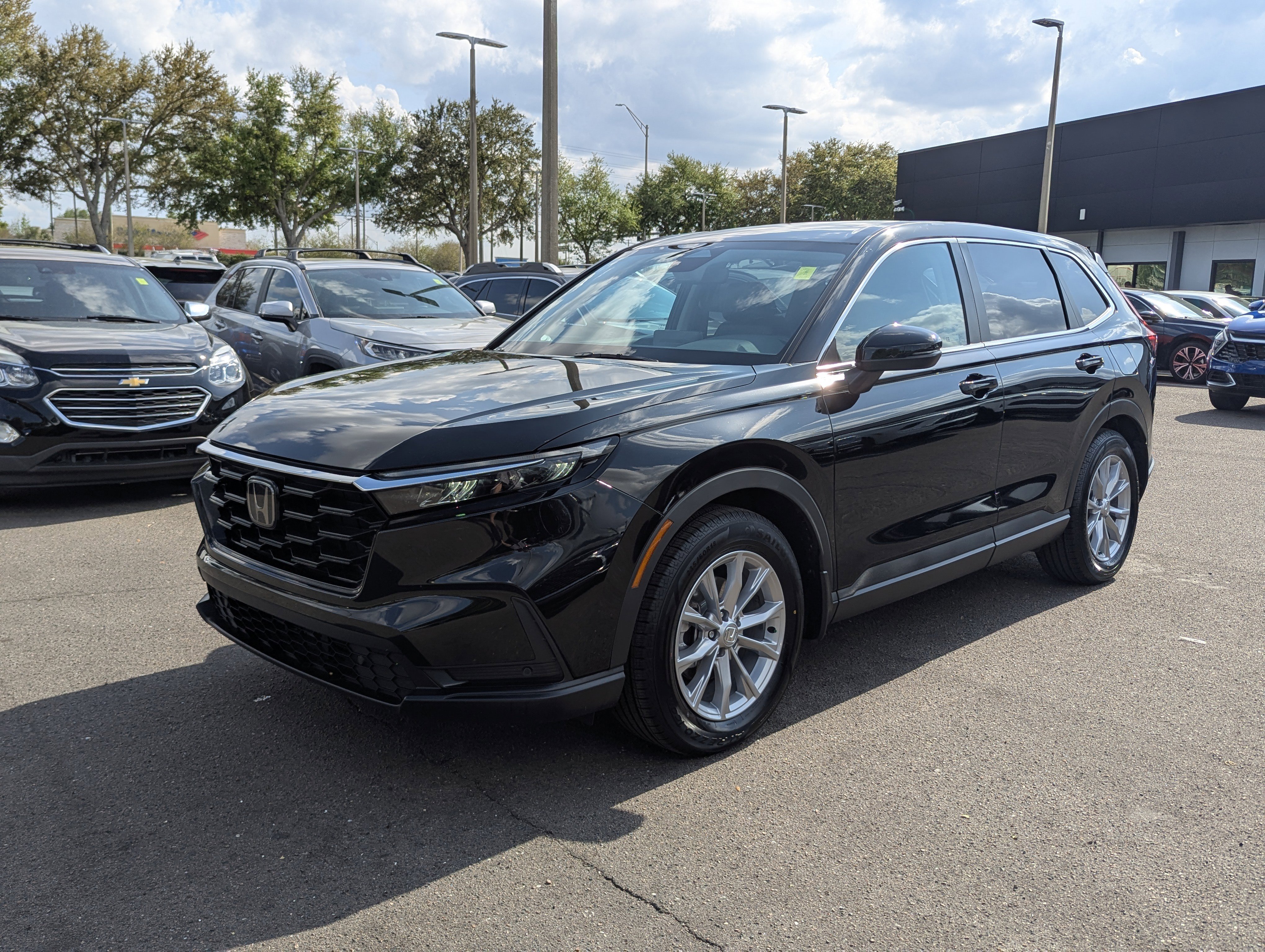 Used 2023 Honda CR-V EX-L image 9