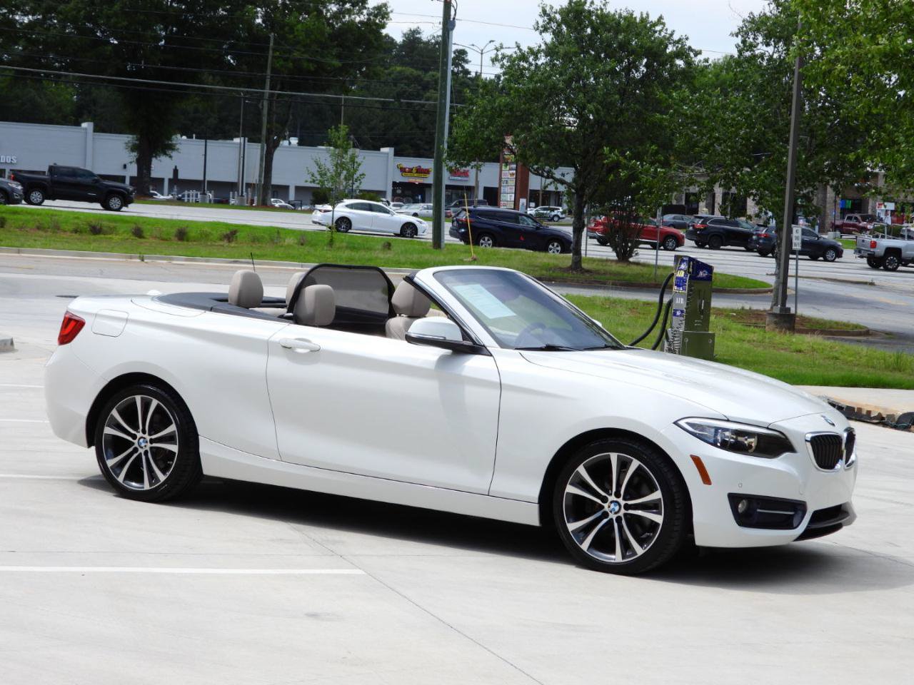 Used 2017 BMW 230i Convertible RWD image 31