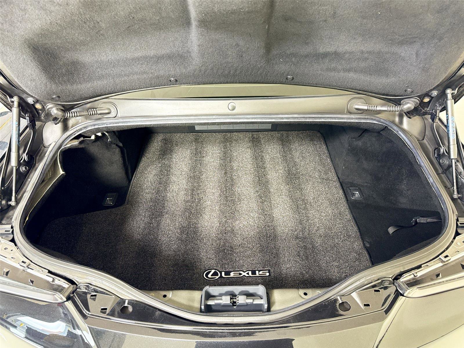 Used 2018 Lexus LC 500 Coupe image 24