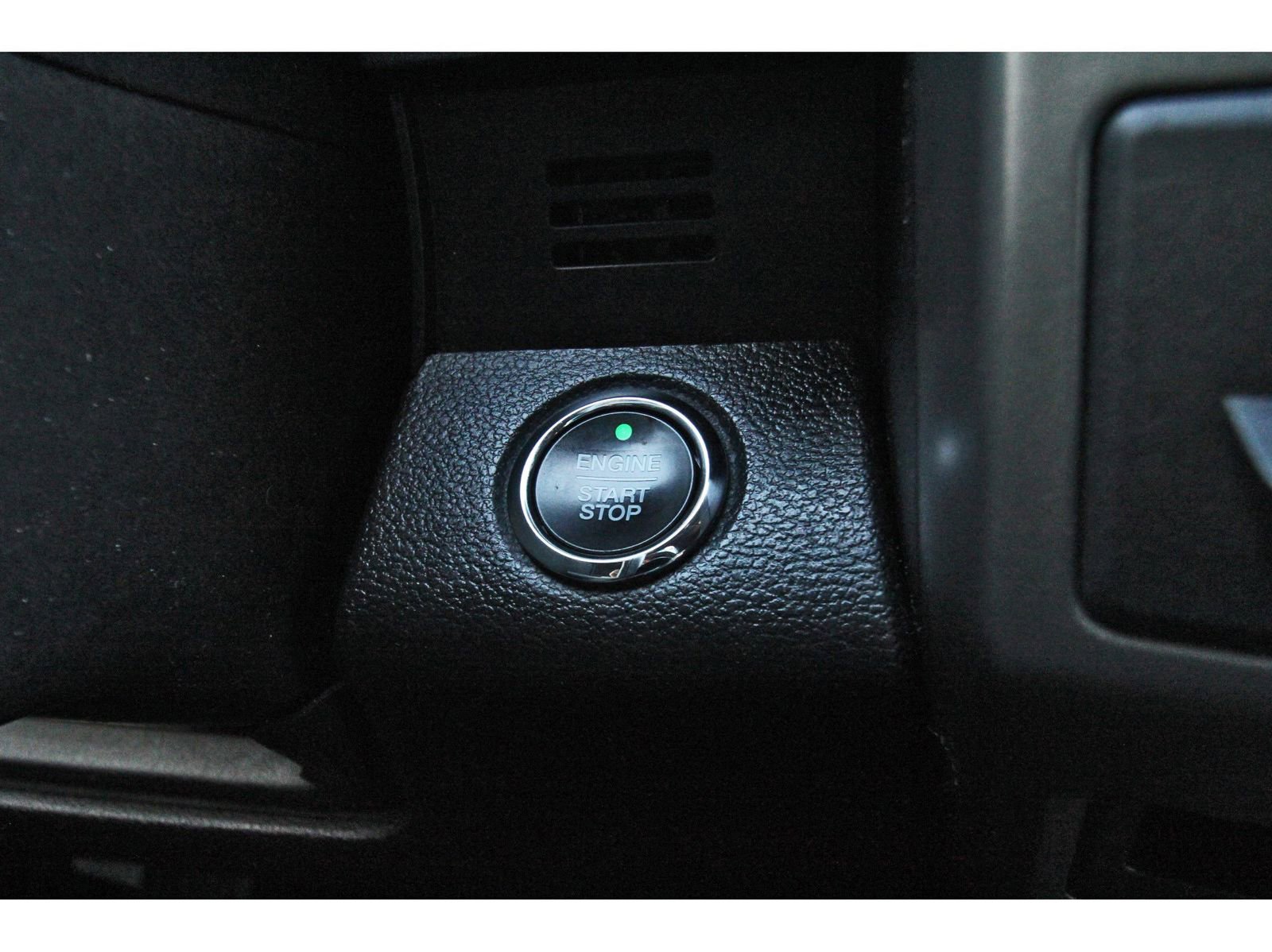 Used 2019 Ford Expedition Max XLT image 27