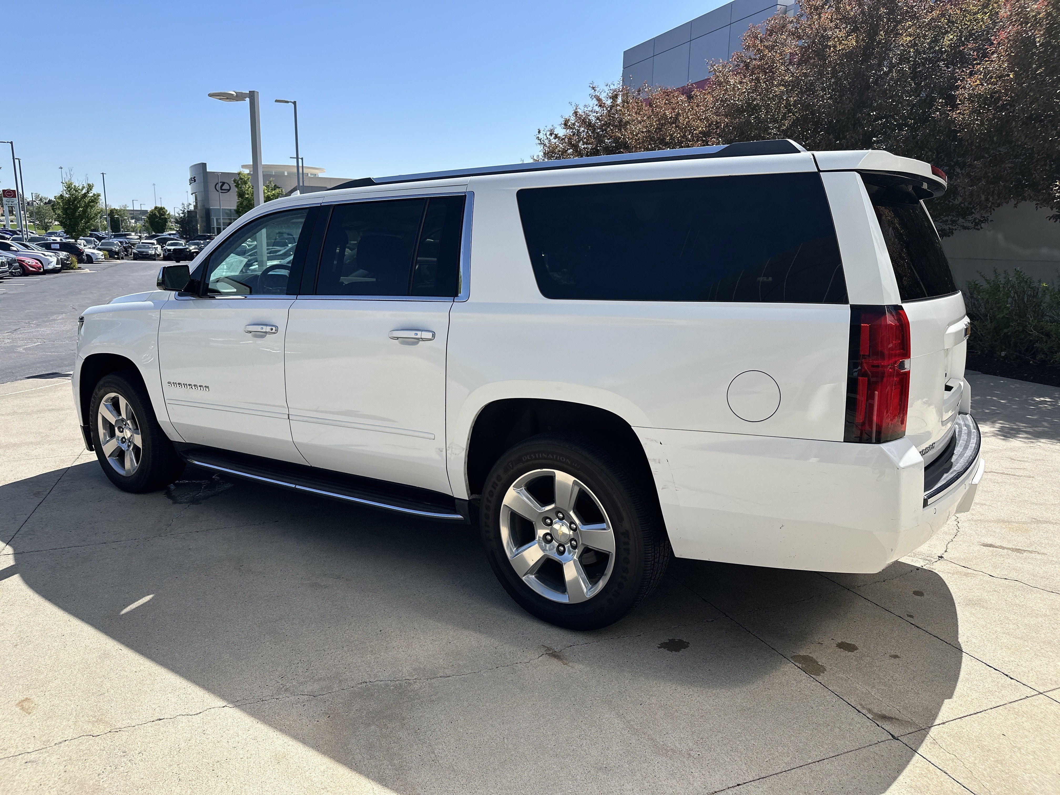 Used 2018 Chevrolet Suburban Premier RWD image 7