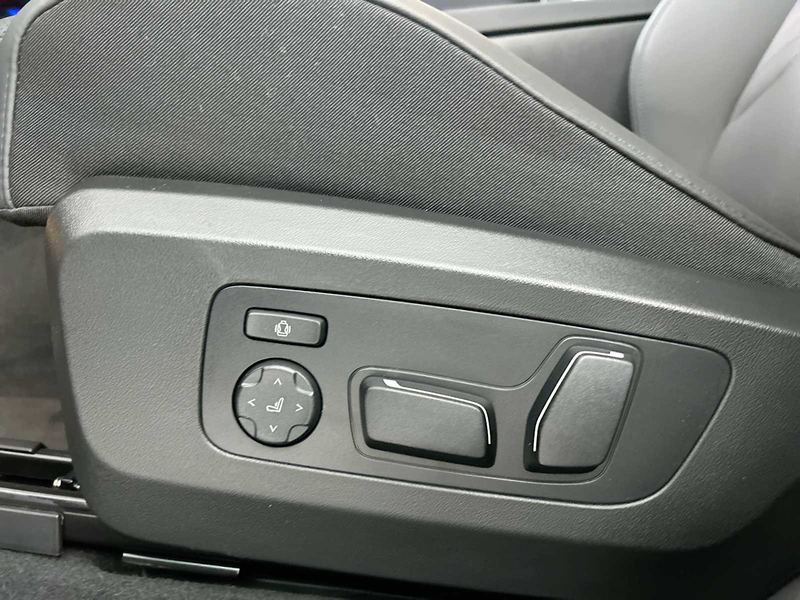 New 2026 BMW X3 xDrive30 w/ Premium Package image 14